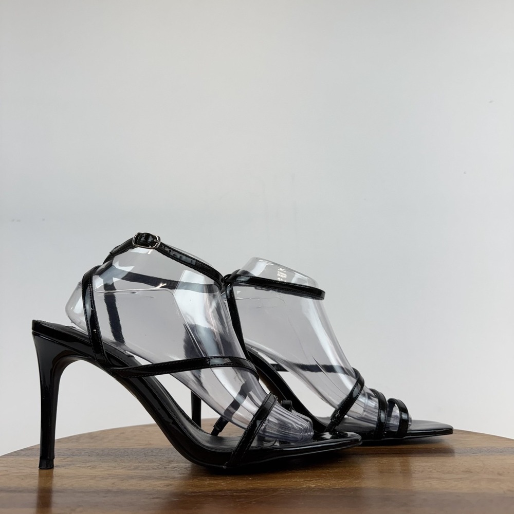 New Womens Steve Madden Cypruss Black Faux Leather Strappy Heeled Sandal Size 11